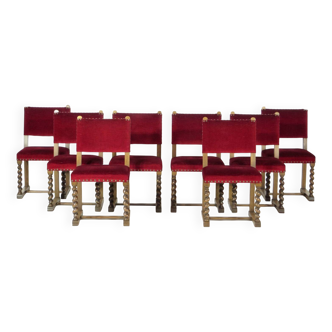 Ensemble de huit chaises de salle à manger torsadées en chêne et velours rouge, XIXe siècle