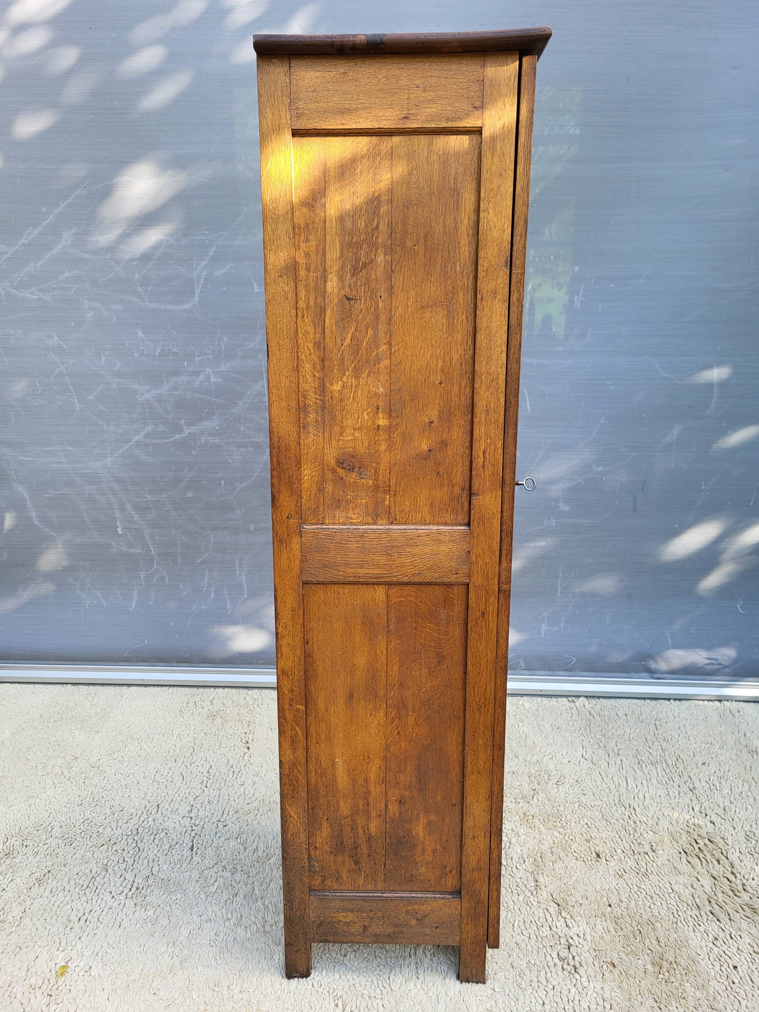 Trade furniture 257 Art Deco bookcase 1925