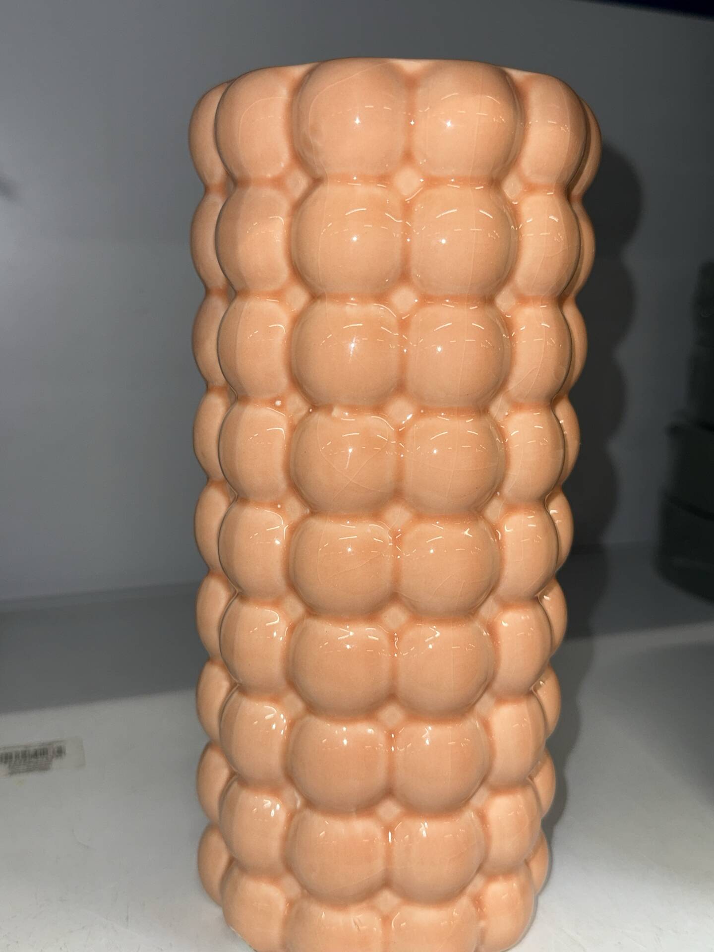 Vase au design à la fois classique et moderne