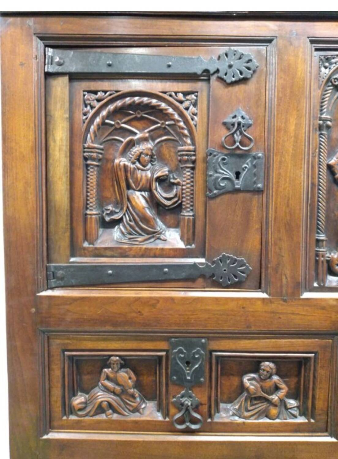 High period carved furniture