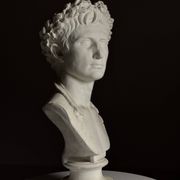 Buste en plâtre de l'empereur Auguste