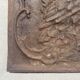 Ancienne plaque de cheminée en fonte ,décor aigle et soleil, 47 × 47 cm