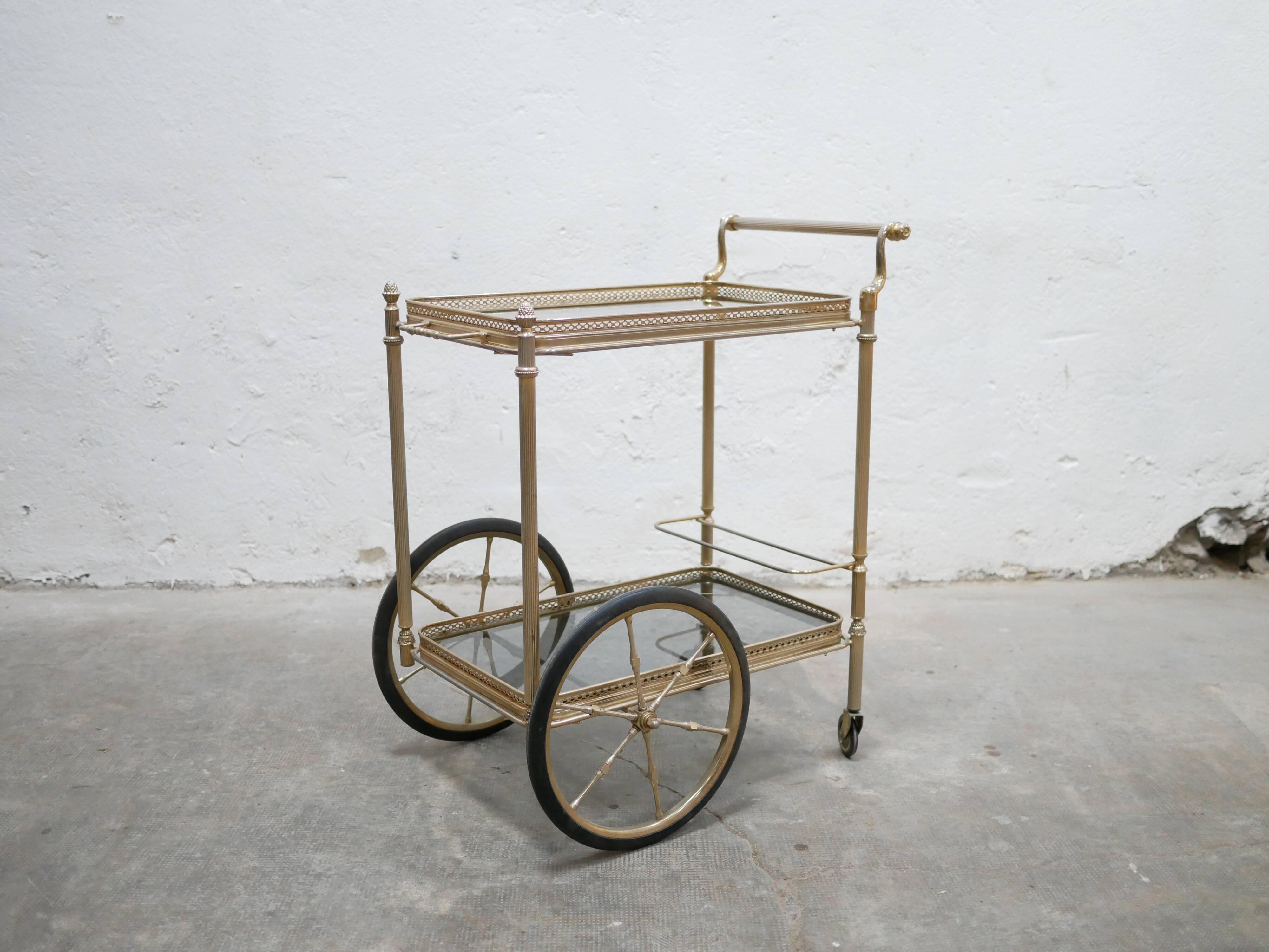 Desserte roulante vintage en métal doré