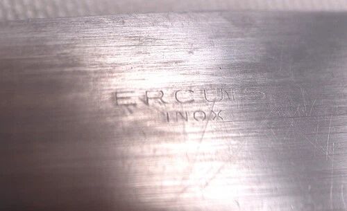 Ercuis Artois, 24 knives, 12 dinner + 12 dessert, cheese in silver-plated metal.