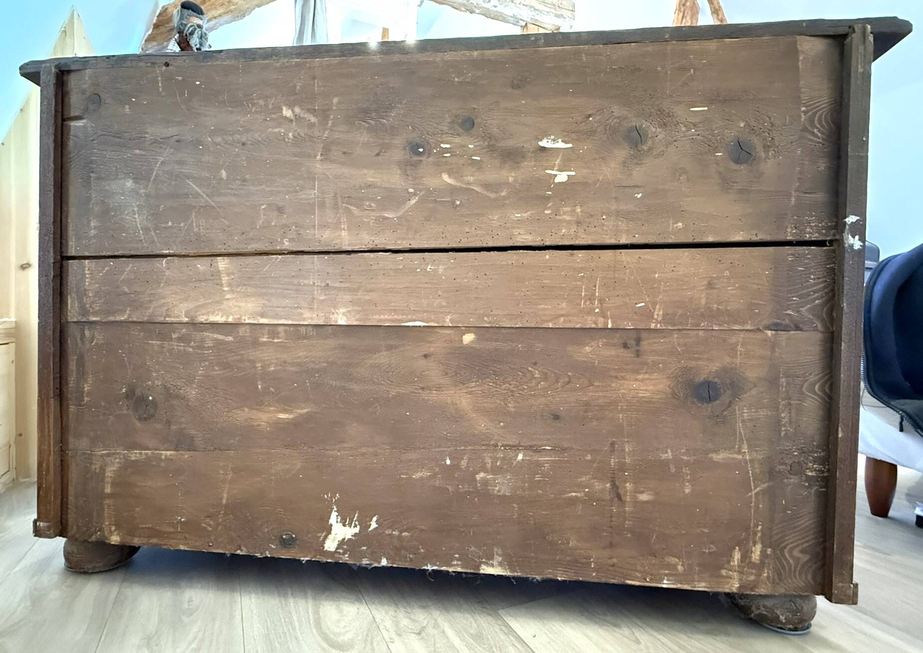 Commode alsacienne XVIIIe siècle – chêne – très beau galbe
