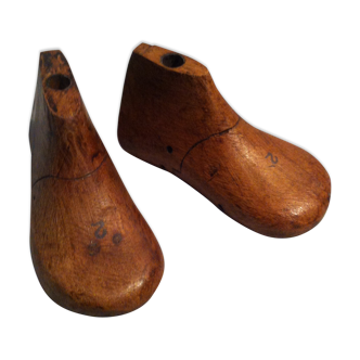 Formes de bottier en bois pour chaussures enfants