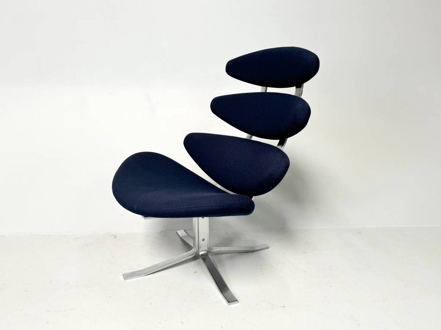 Chaise Corona de Poul Volther