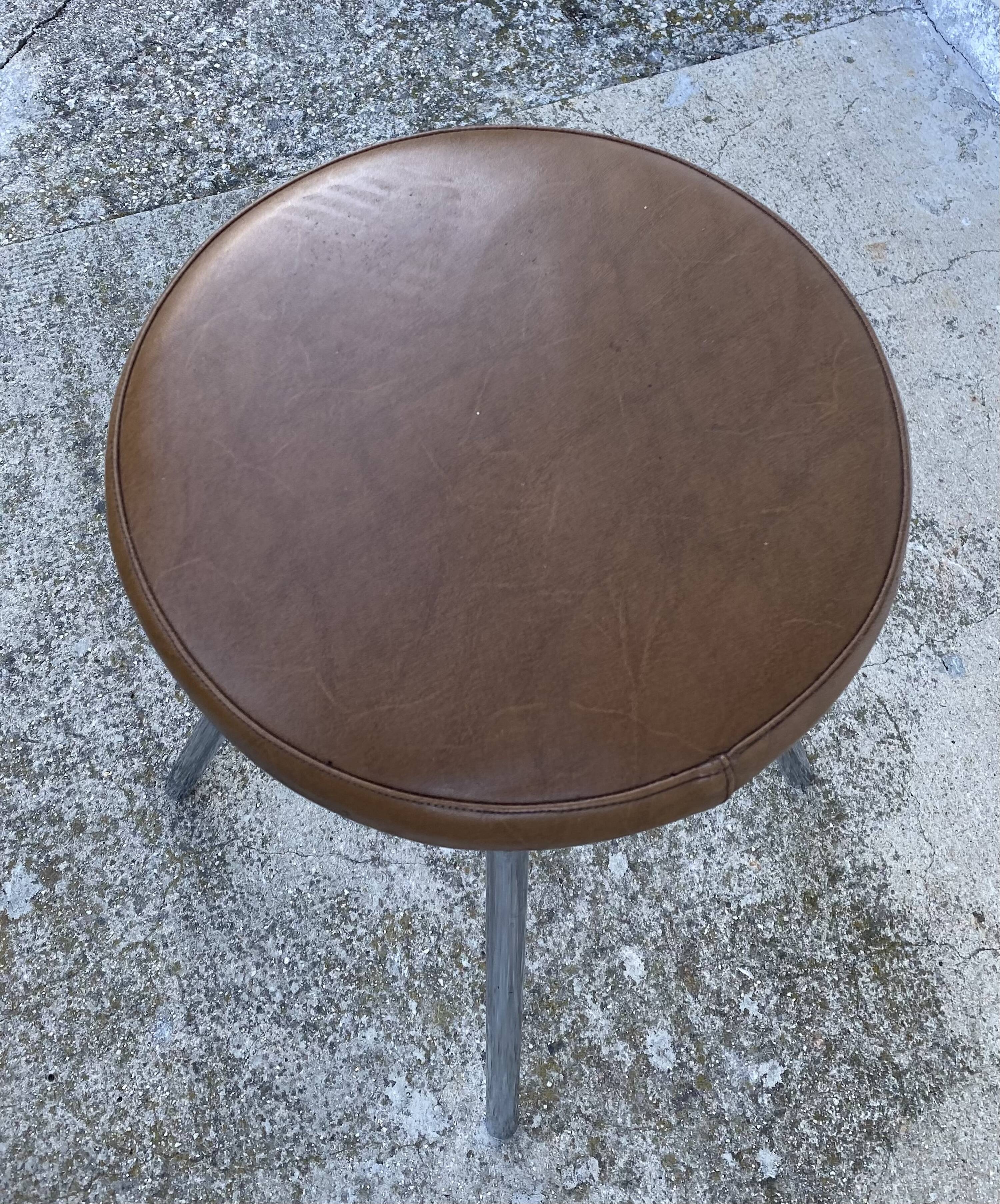 Vintage 1960s JIDÉ workshop stool with adjustable height