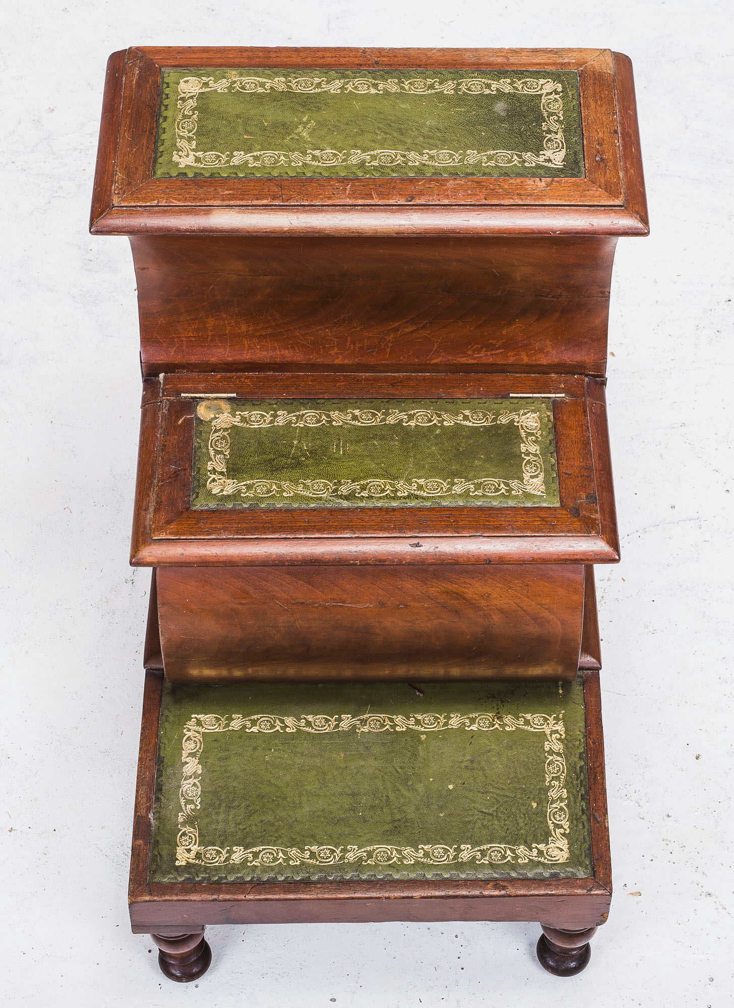 Mahogany compartmental library steps, 1930s