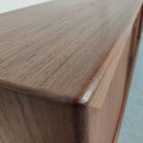 Scandinavian teck line RT Màbel model 272, 60s