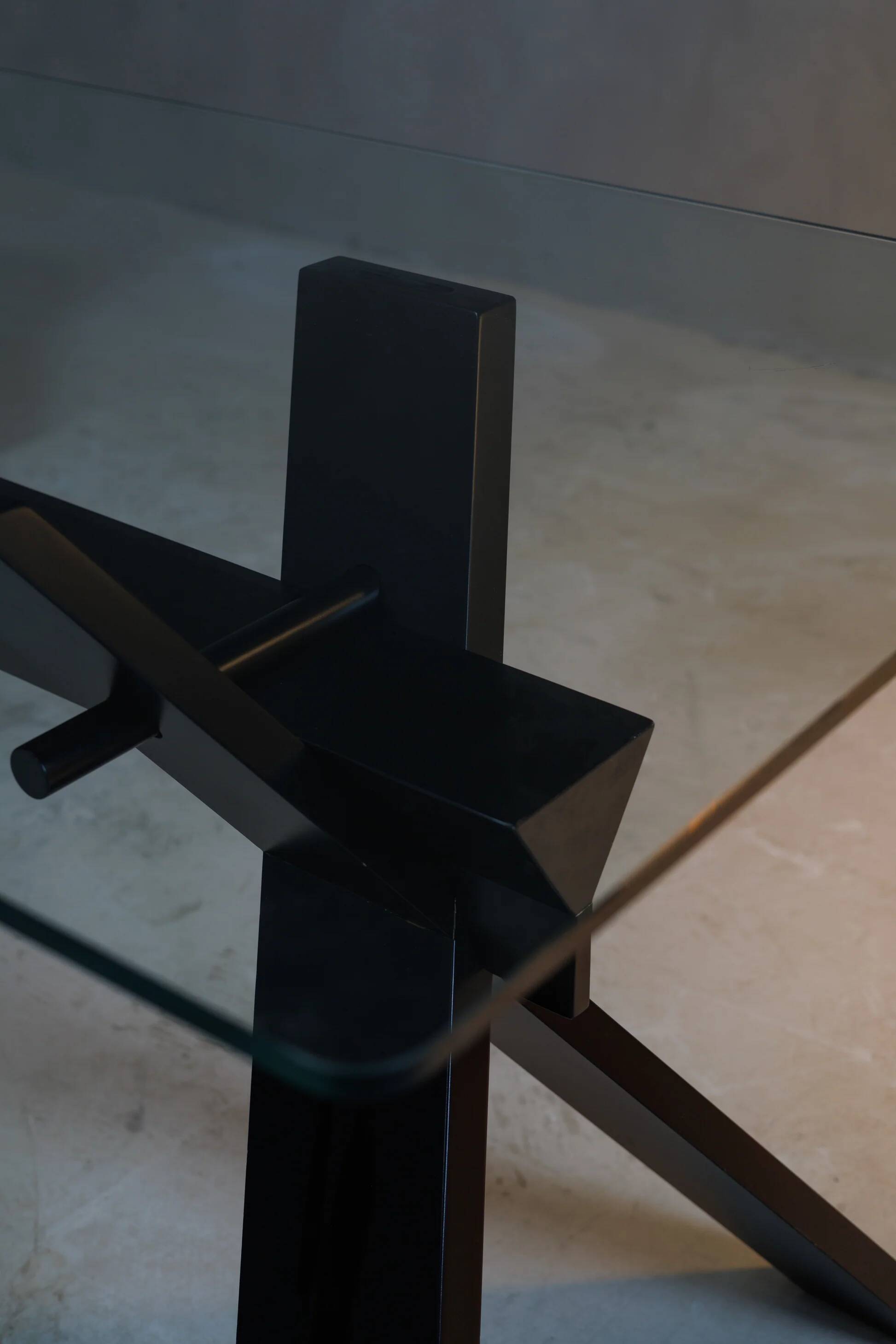 La Piana dining table by Bross