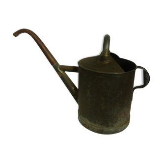 Ancien arrosoir