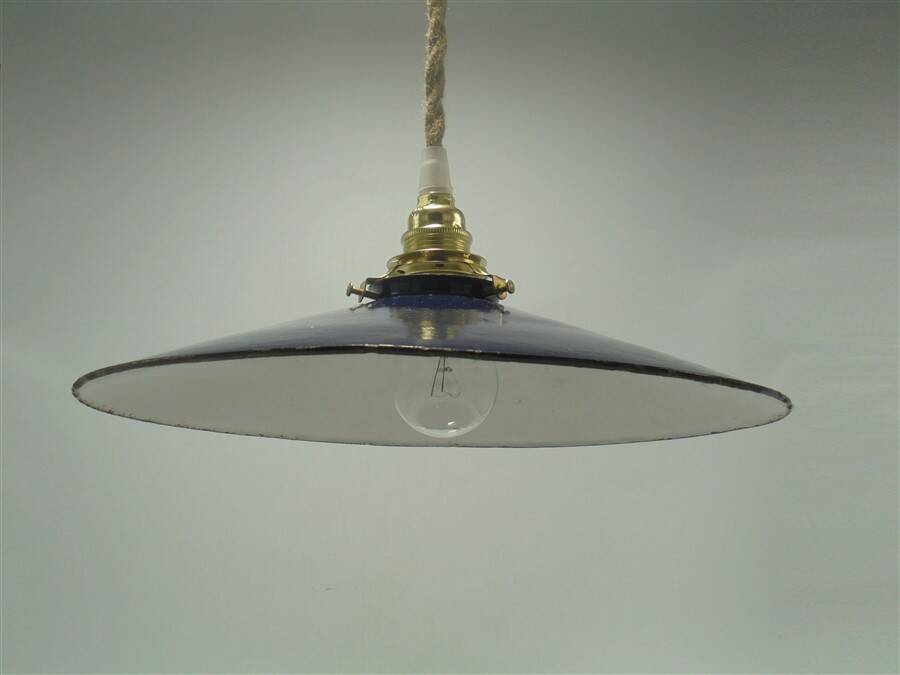 Enamelled sheet metal suspension