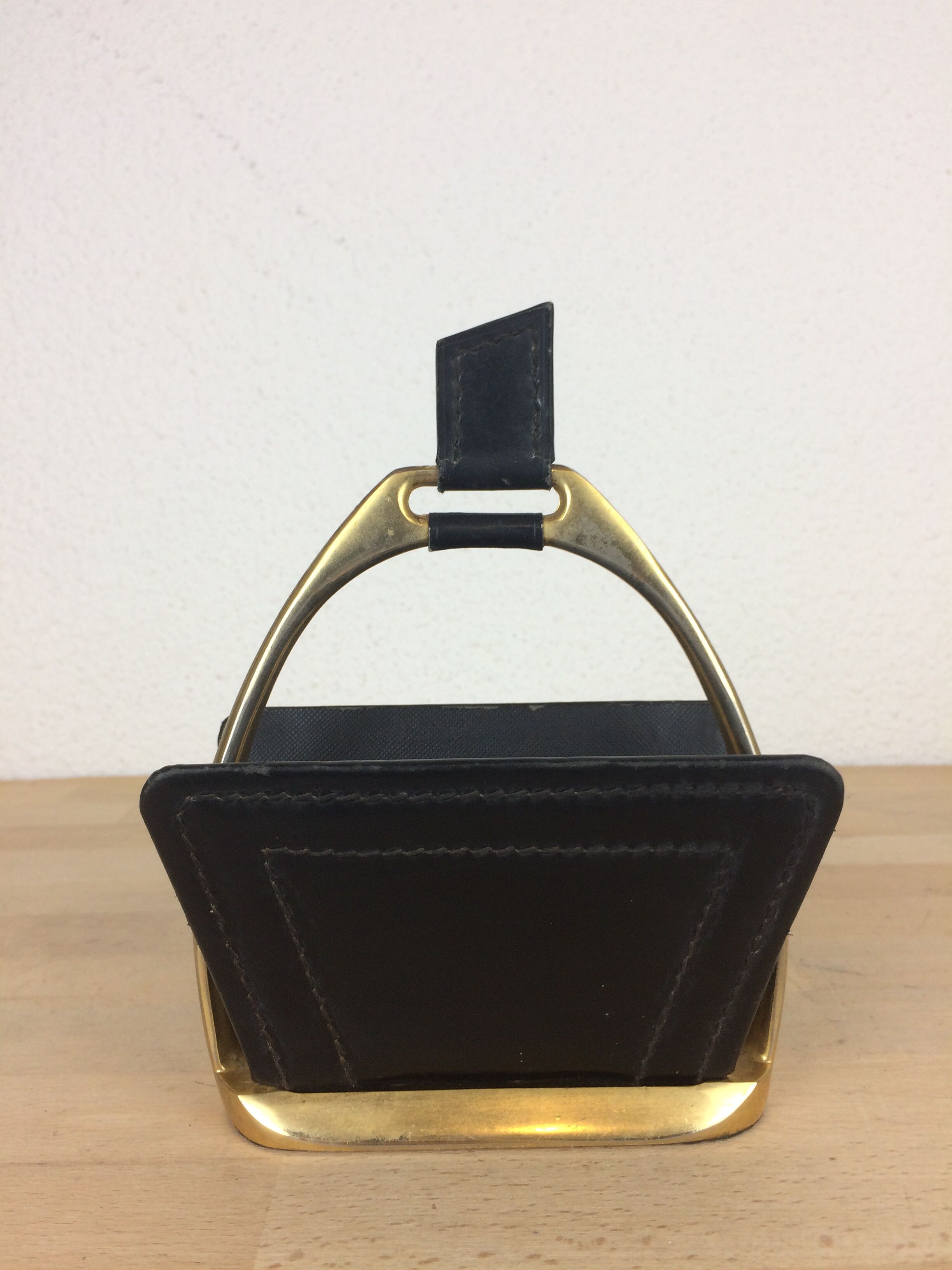 Longchamp letter holder in black leather and gold metal, 50s