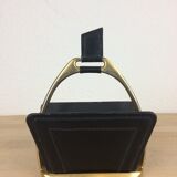 Porte lettres Longchamp en cuir noir et métal doré, années 50