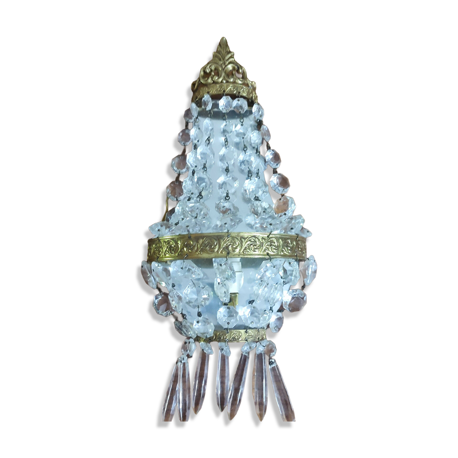 Hot air balloon wall light with tassels