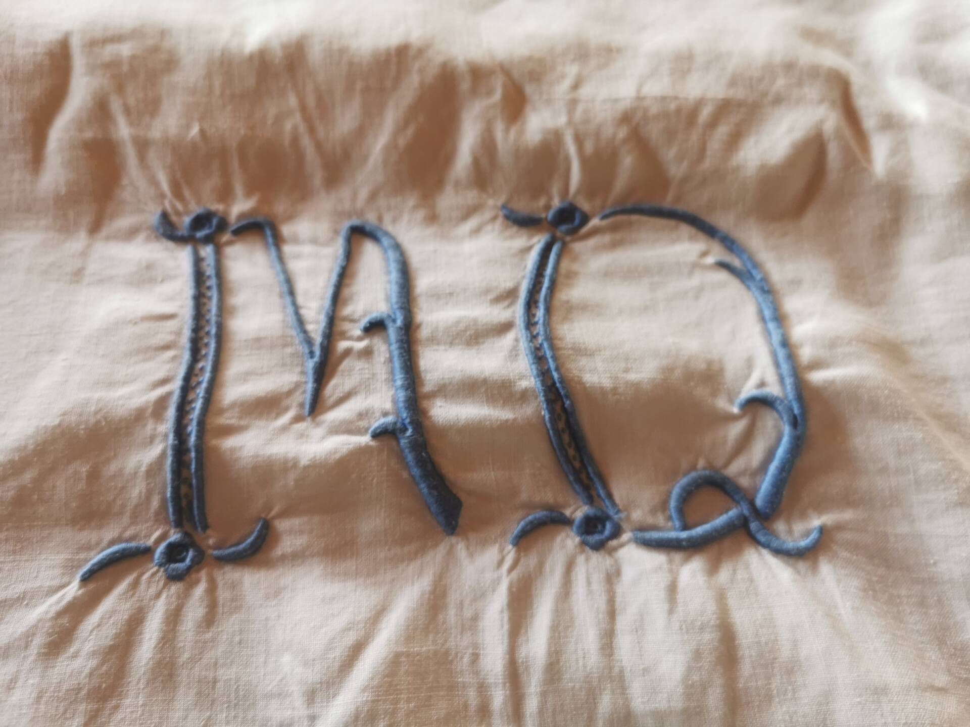 Drap ancien en lin monogrammé 3,20x2,30 m