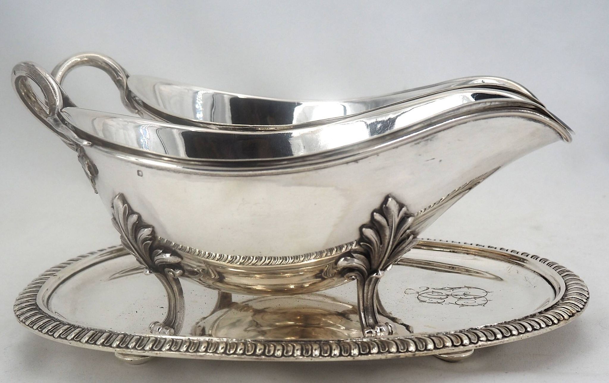 Idiot, double sauce boat + liners, Minerva silver, excellent condition, 19th century, 1.798 kg