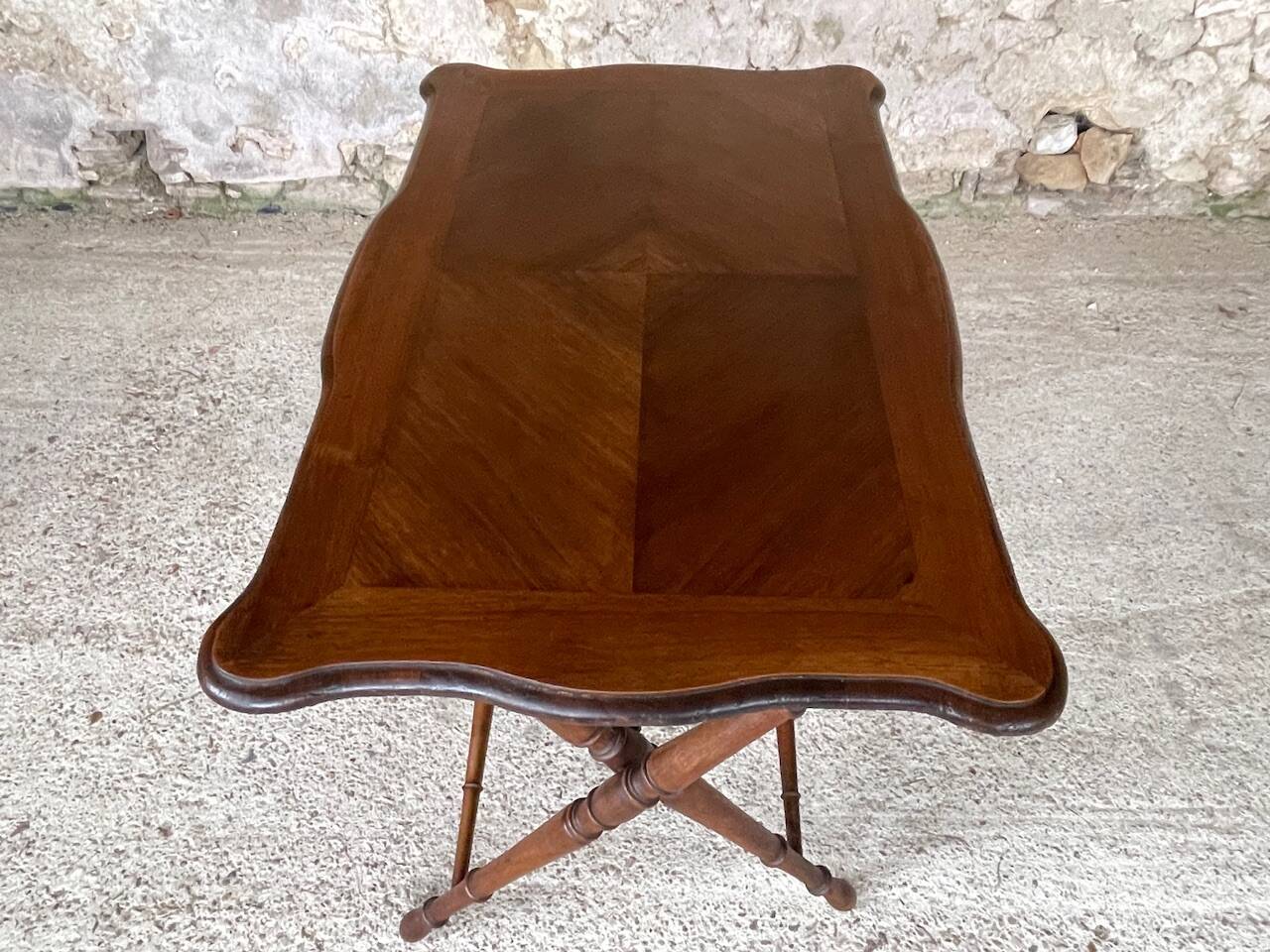 Folding side table in turned wood and marquetry circa 30's/40's