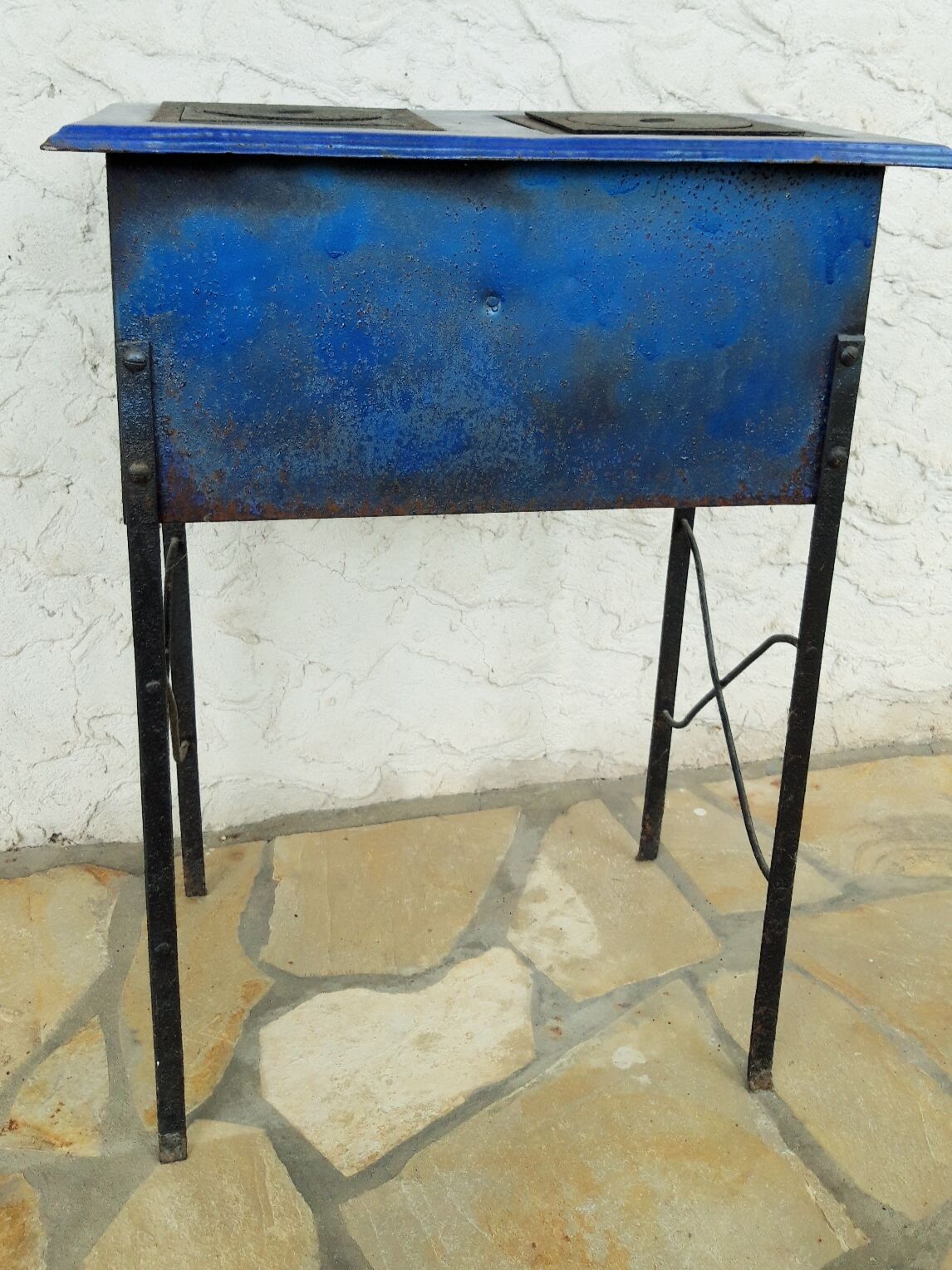 Old console stove