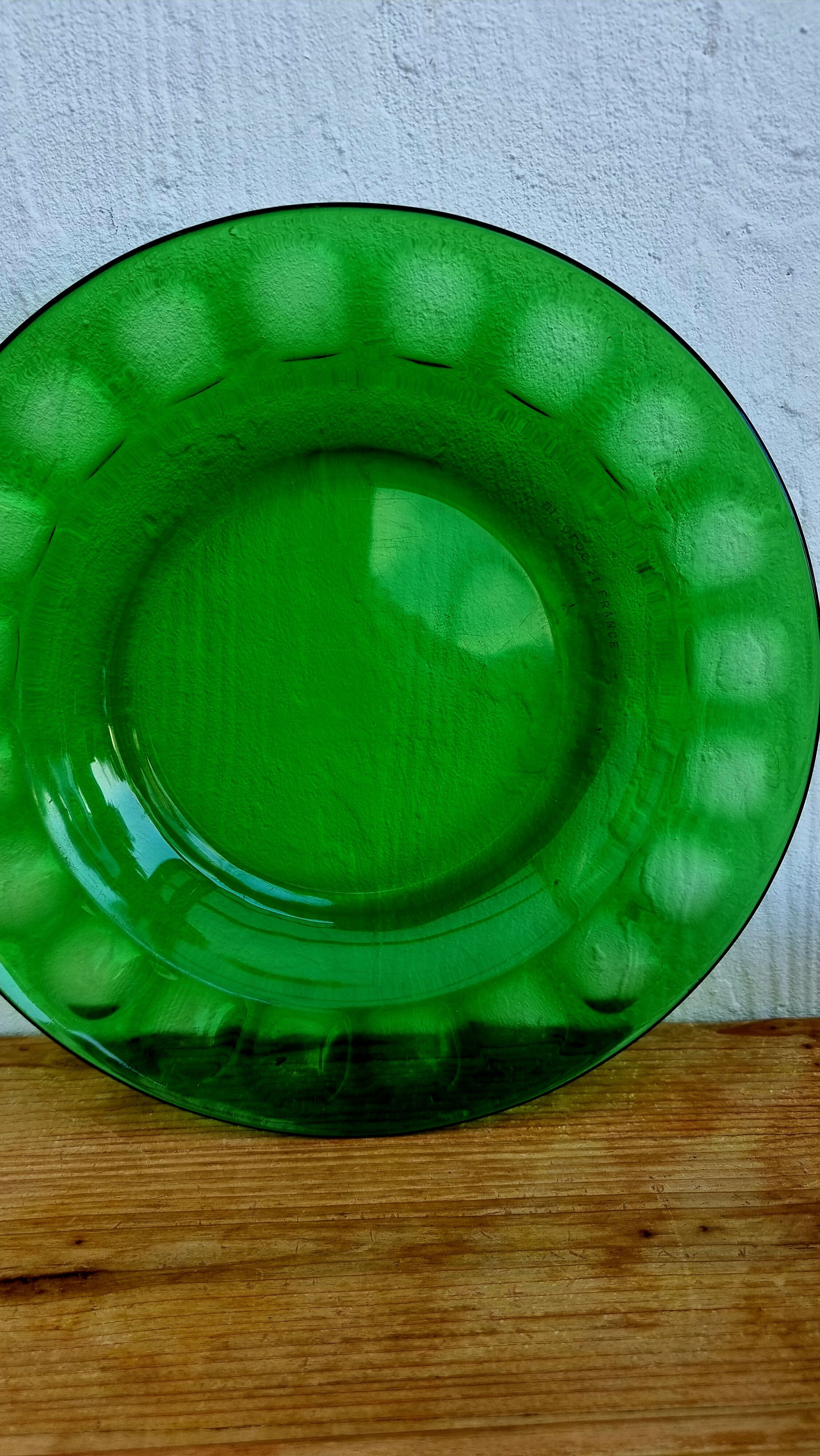 Set of 6 Arcoroc green hollow plates