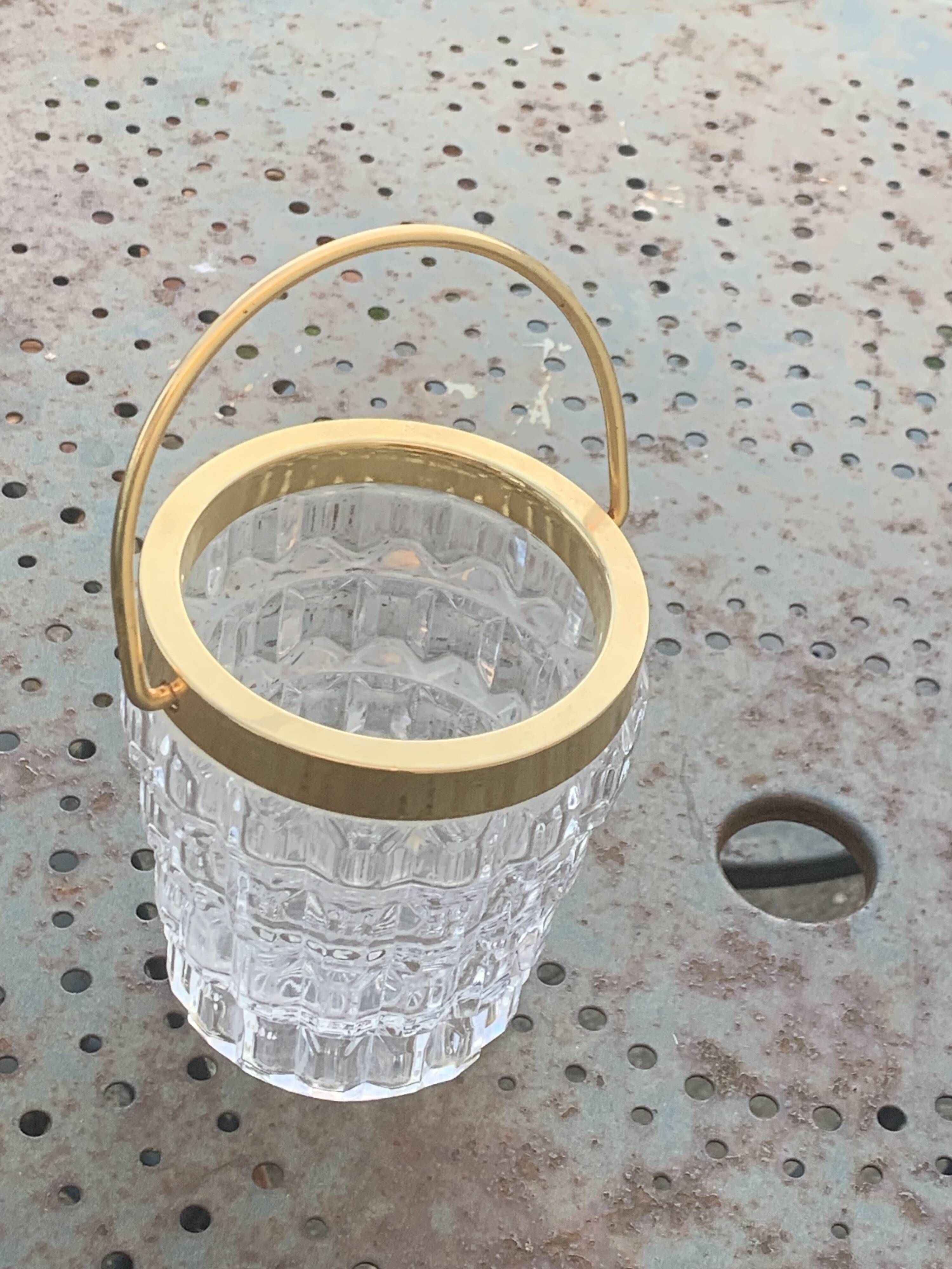 Whiskey carafe and ice bucket in transparent glass and meta handle, gilded brass, diamond pattern