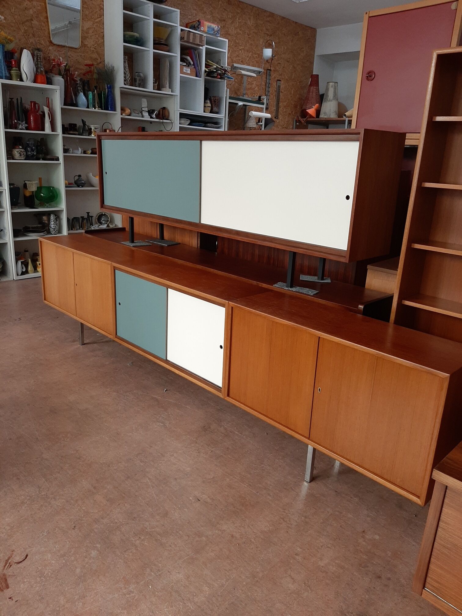 Sideboard in teak, 300cm
