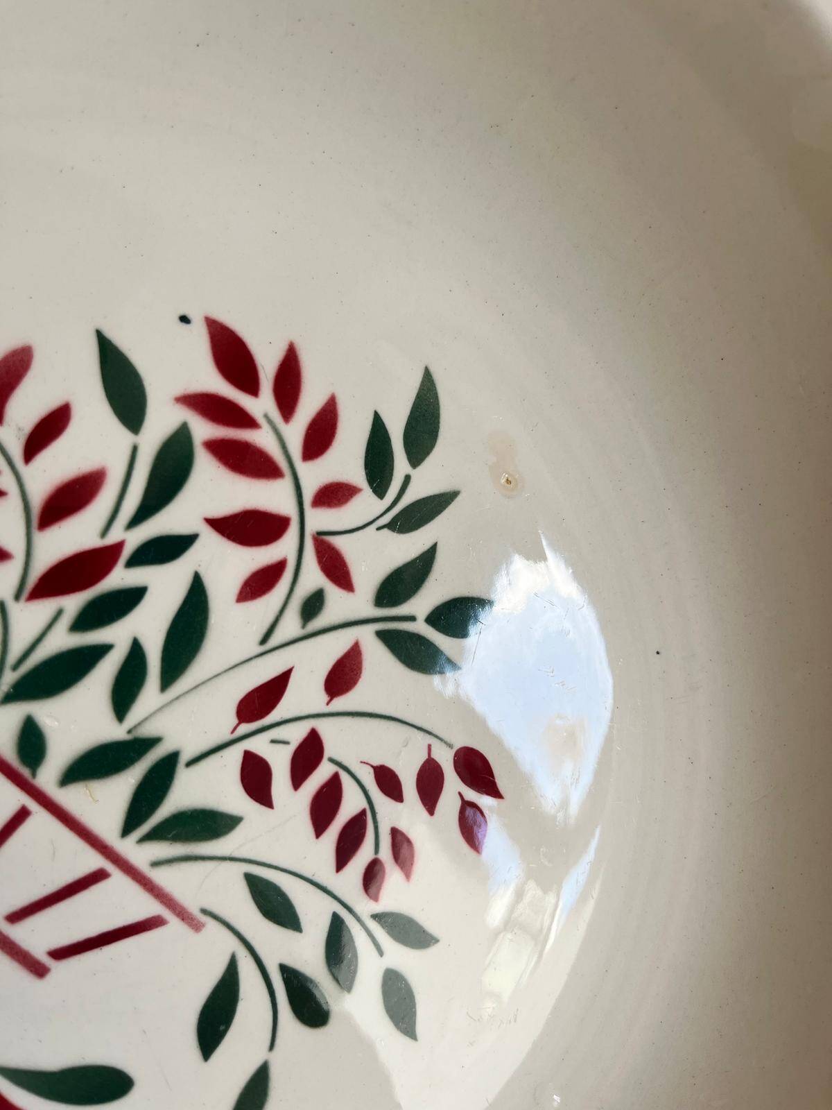 Creil Montereau flat vegetable dish