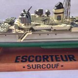 Model of boat surcouf wing escort