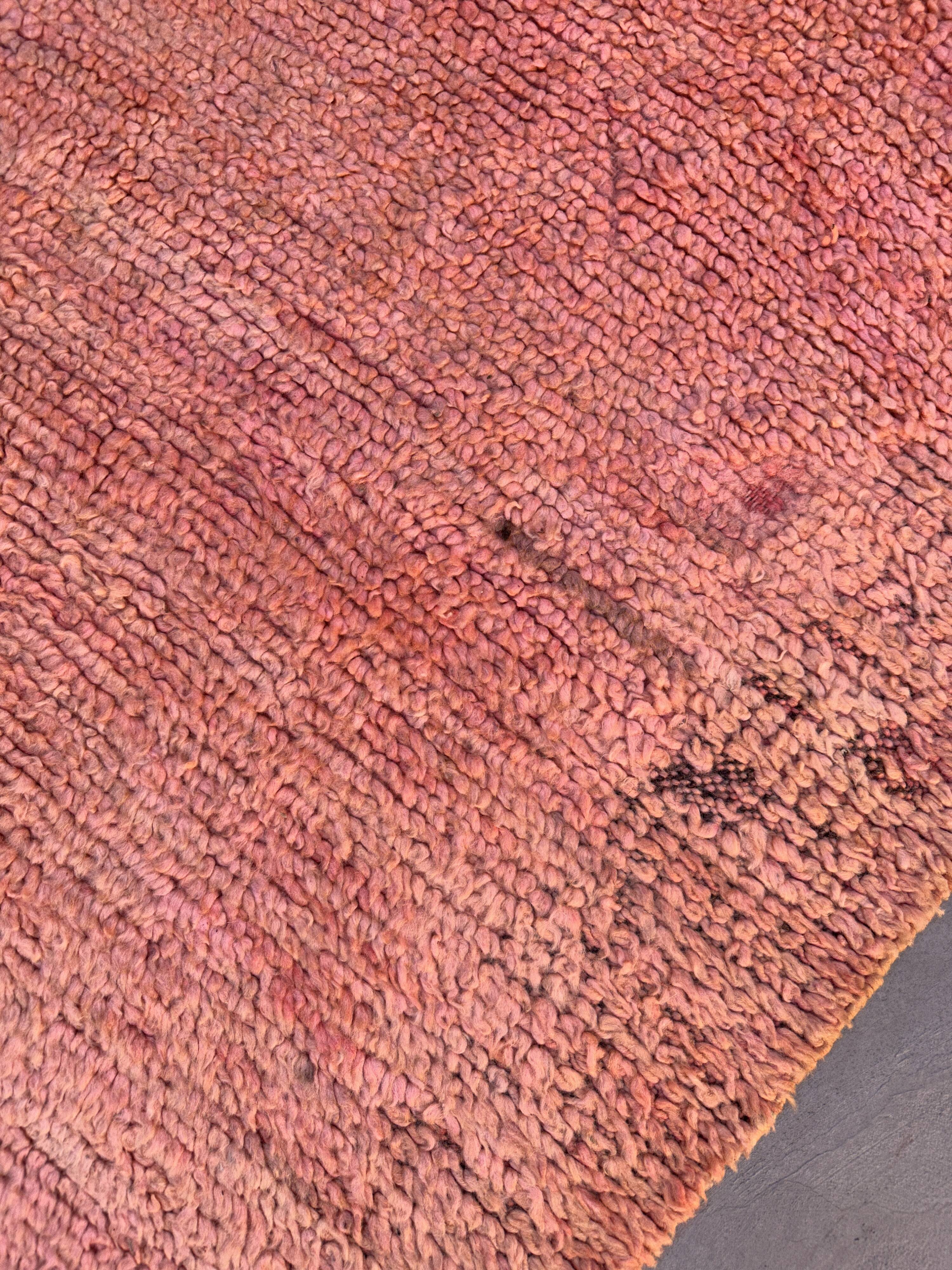 Beni M'Guild Moroccan rug pink - 160 x 467 cm