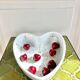 Heart-shaped fruit drainer dish