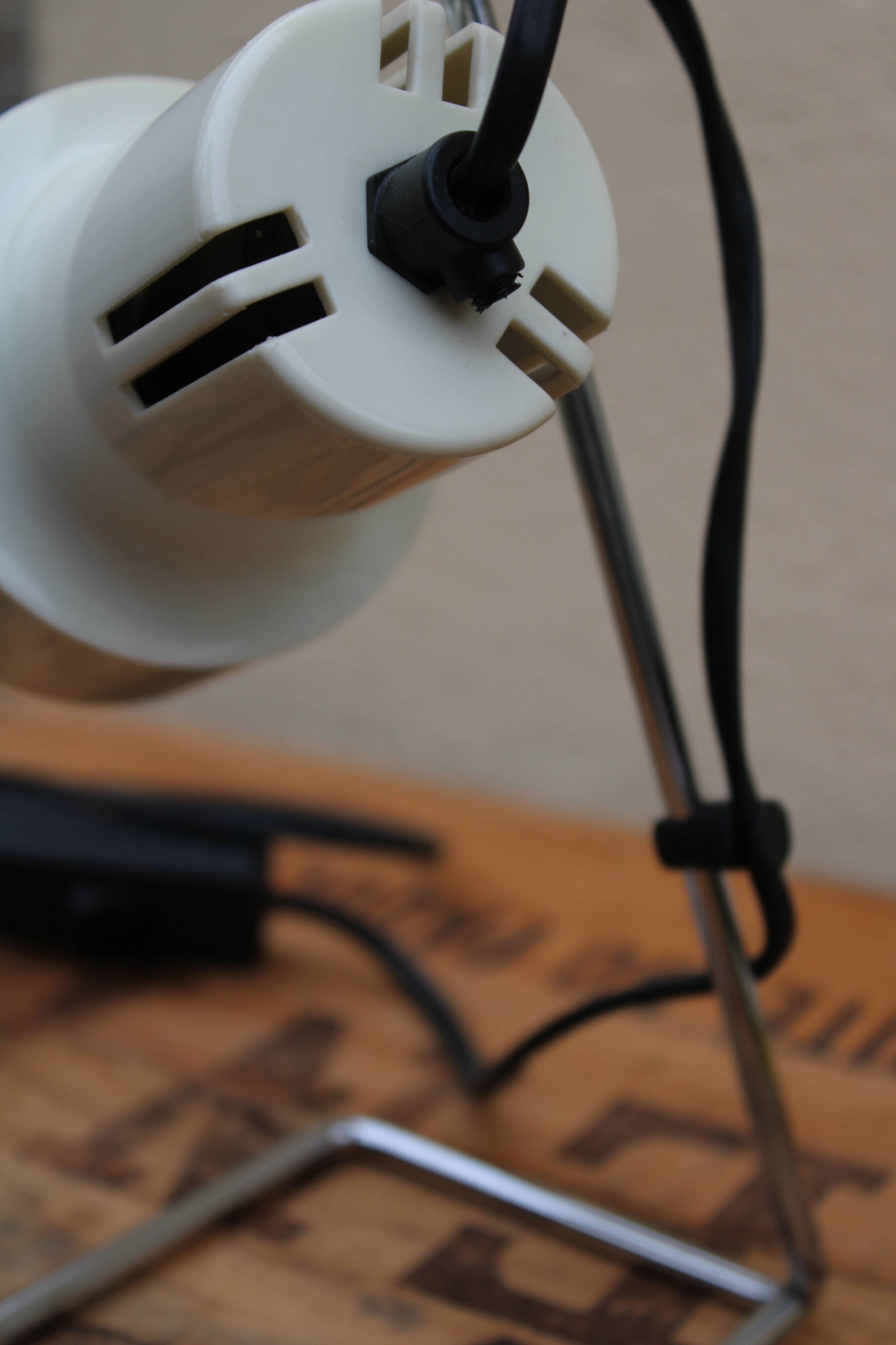 Vintage spot lamp