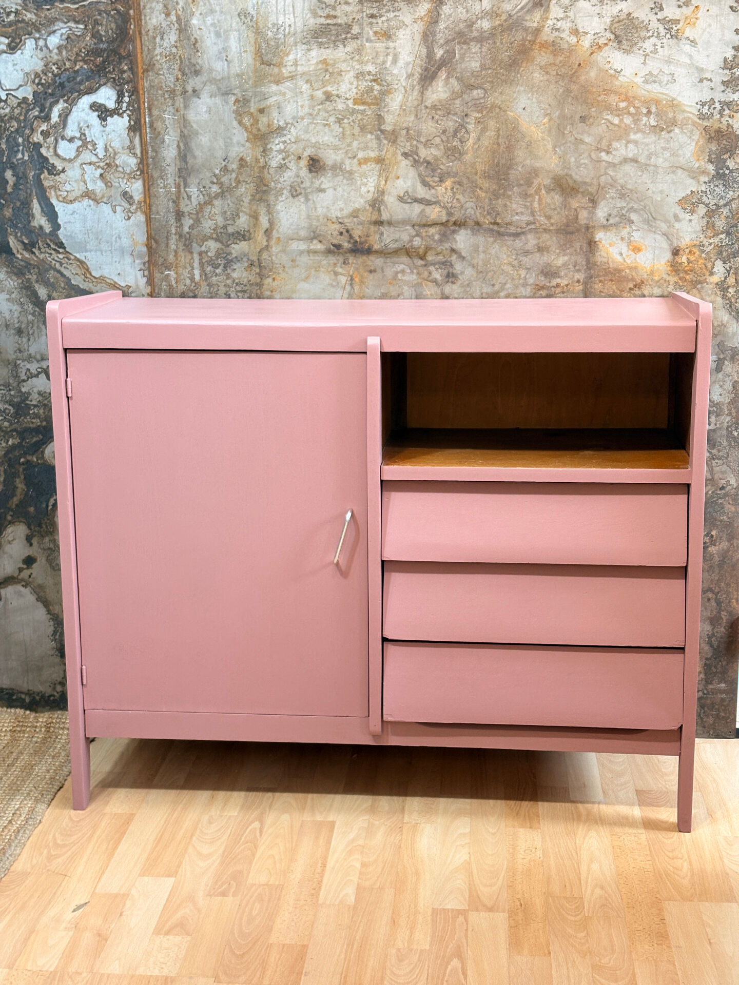 Commode années 50 rose mercerie