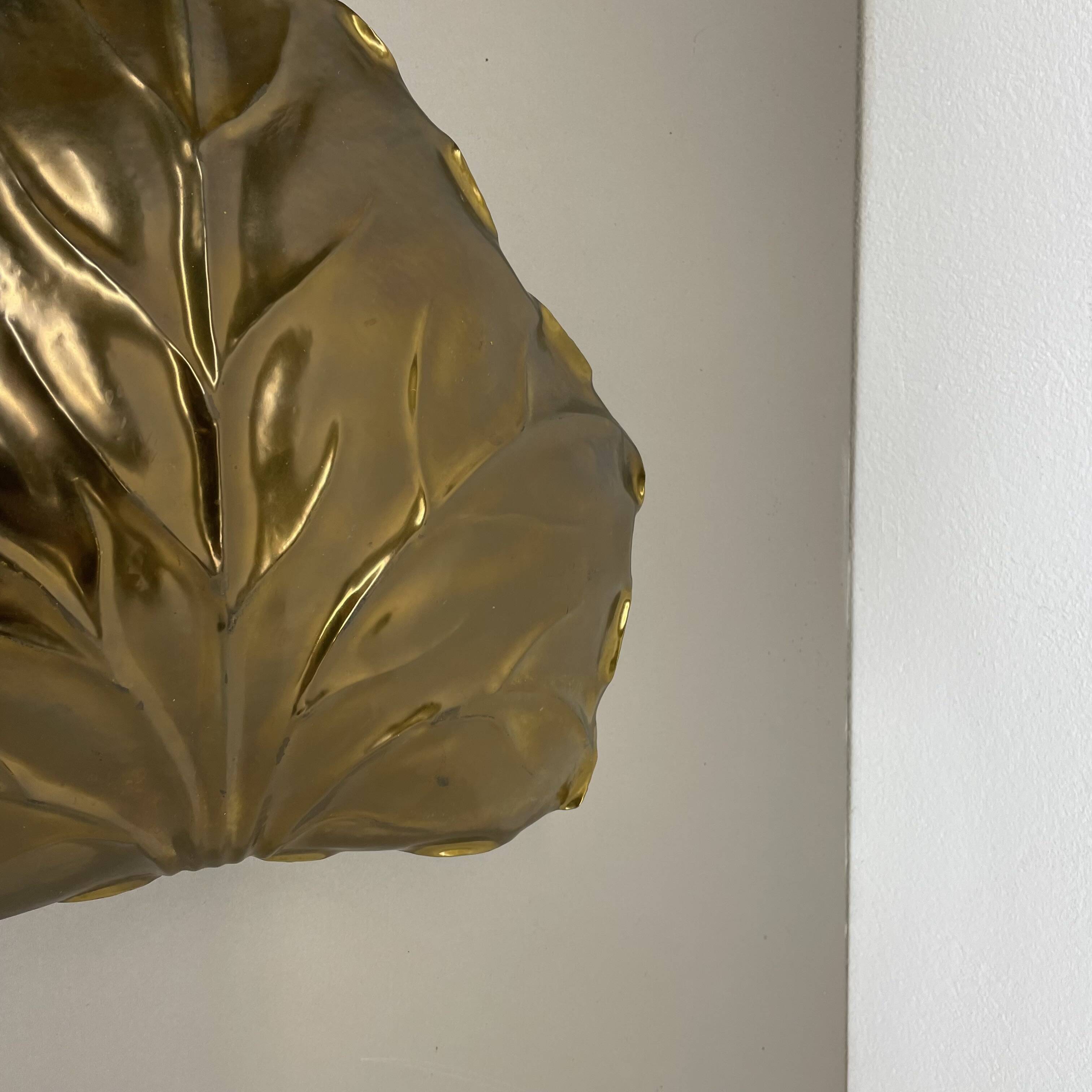 Brass Leaf Theatre Wall Light by Ravarini Castoldi, Milan Italy, 1970s