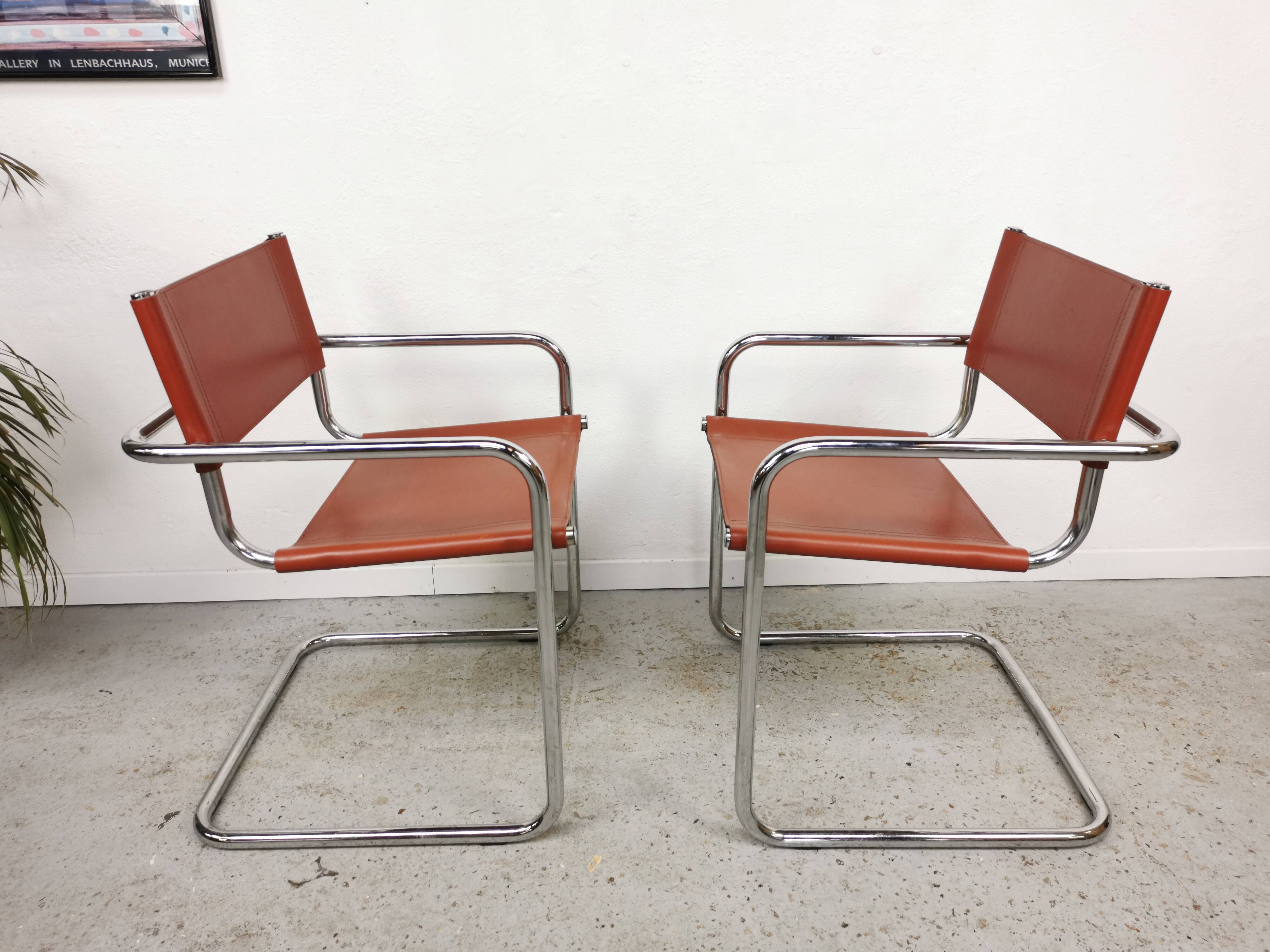 Vintage bauhaus leather and chrome chair