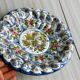 Grand plat décoratif peint à la main avec motifs floraux et oiseau