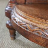 Half-moon shaped serving trolley