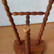 Tabouret tripode pieds perlés