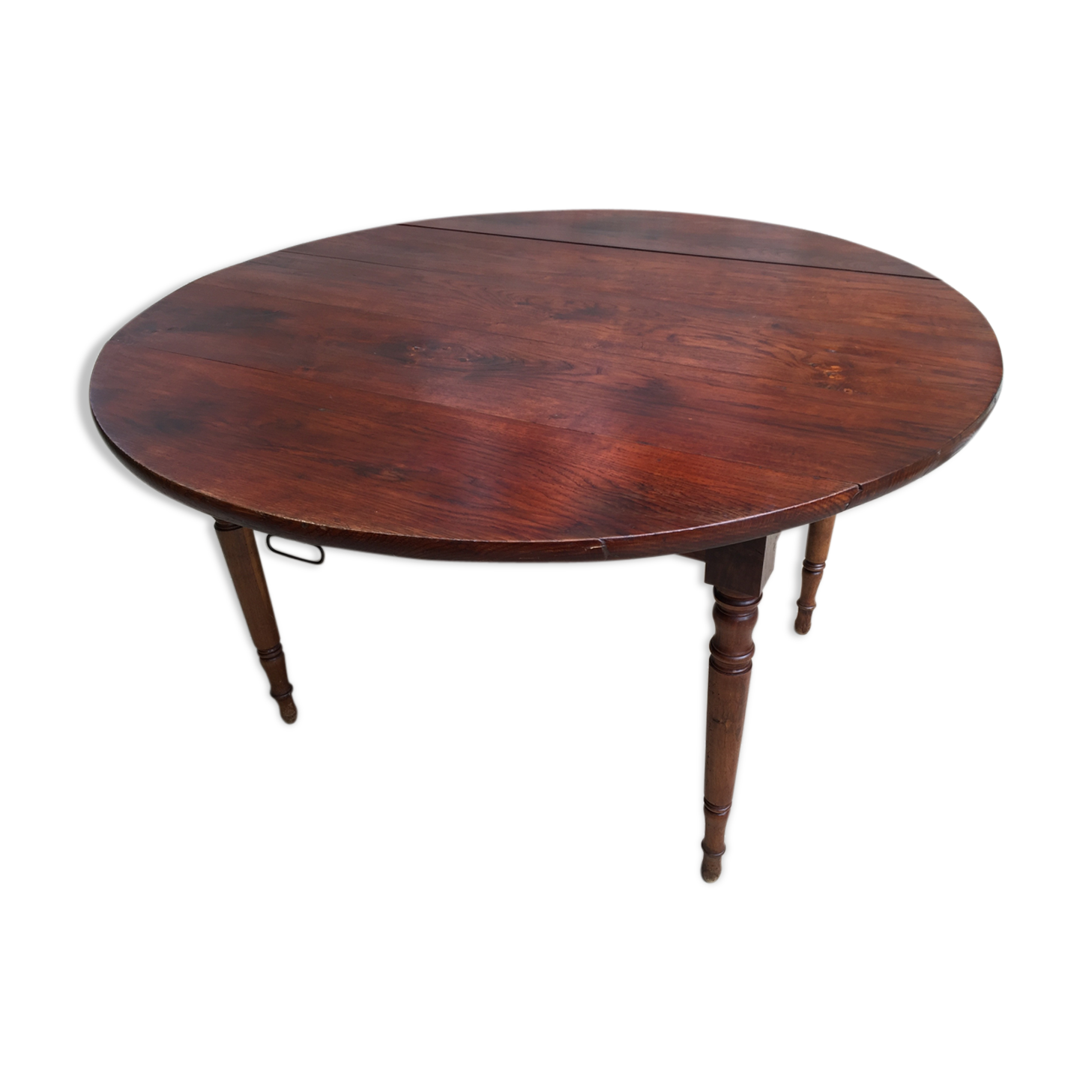 Large table round in rabats in vintage massive oak