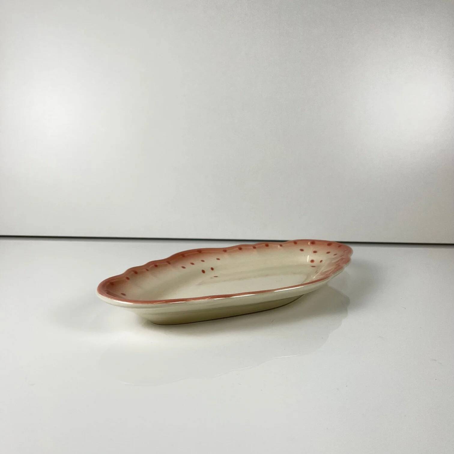 Small pink dish from Salins-les-Bains, before 1970
