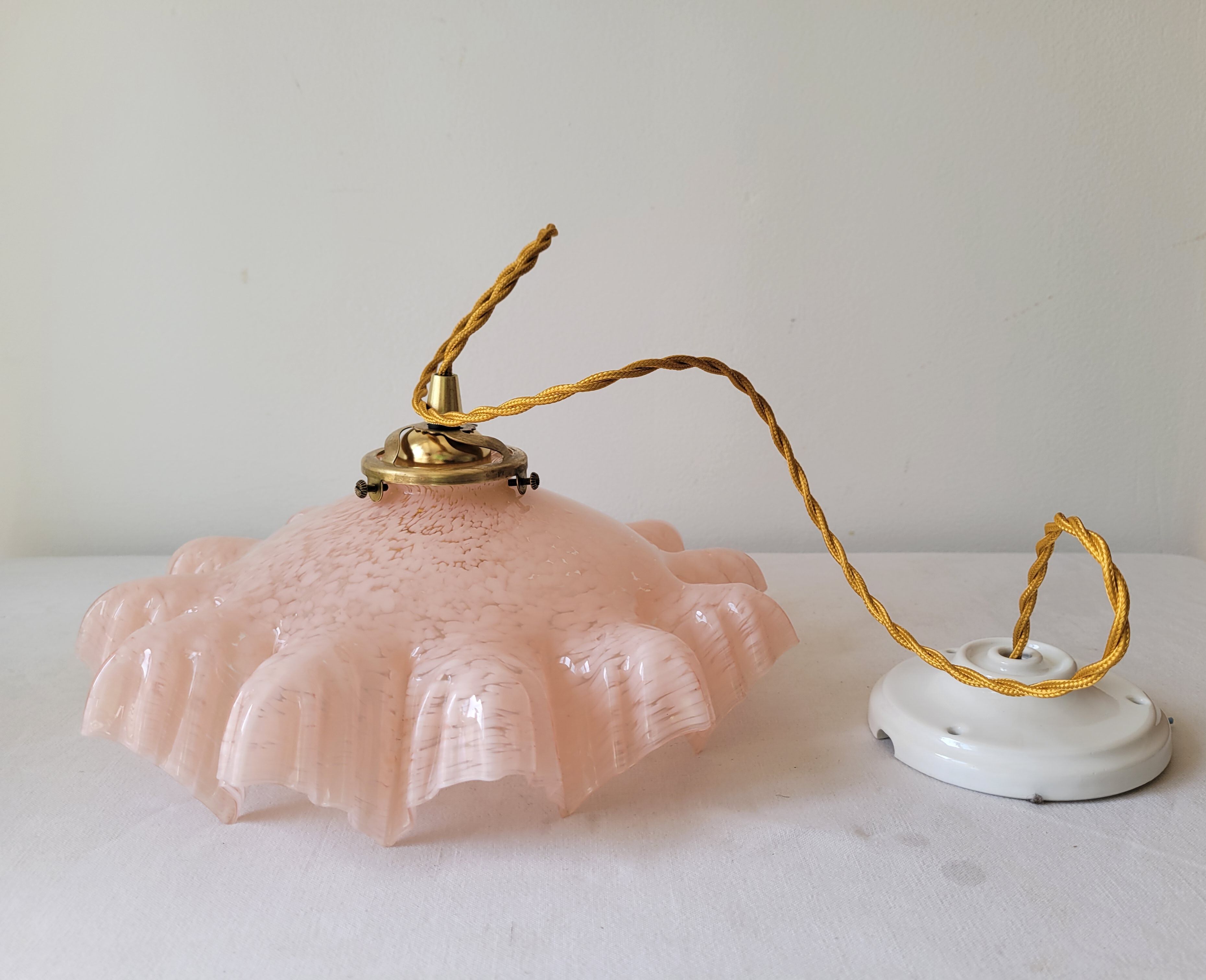 Suspension en verre de Clichy rose