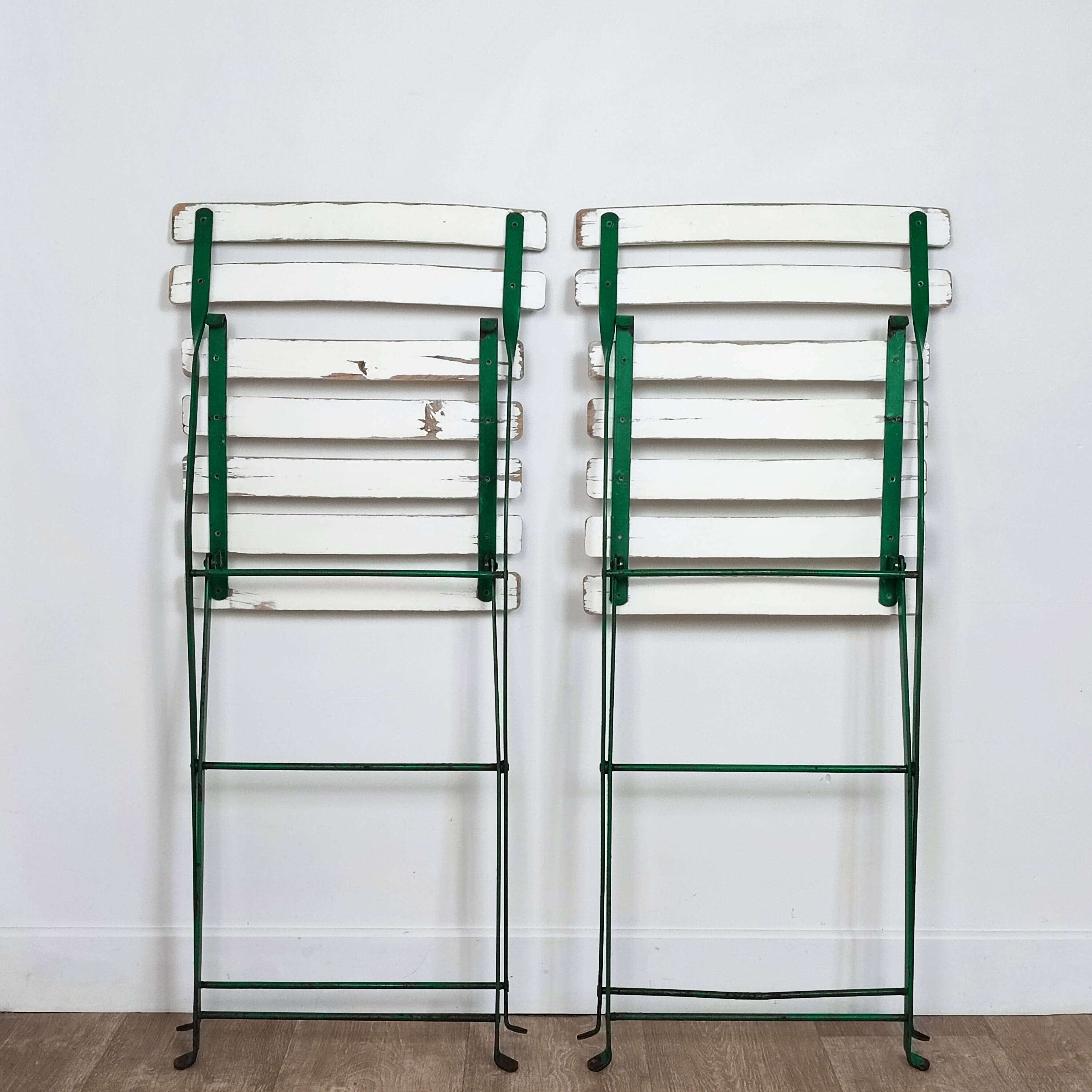 Folding garden chairs