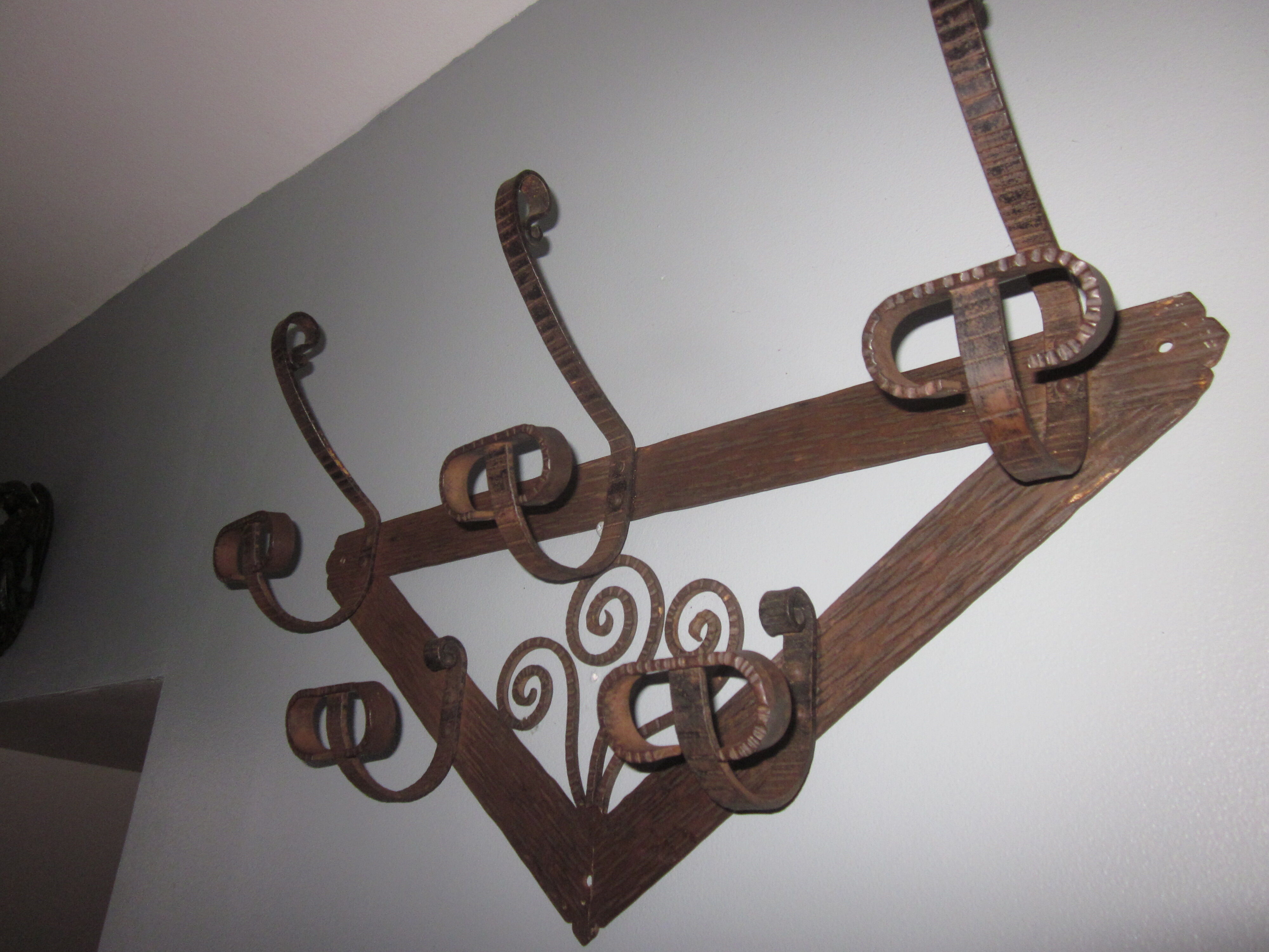 Porte manteau mural art deco