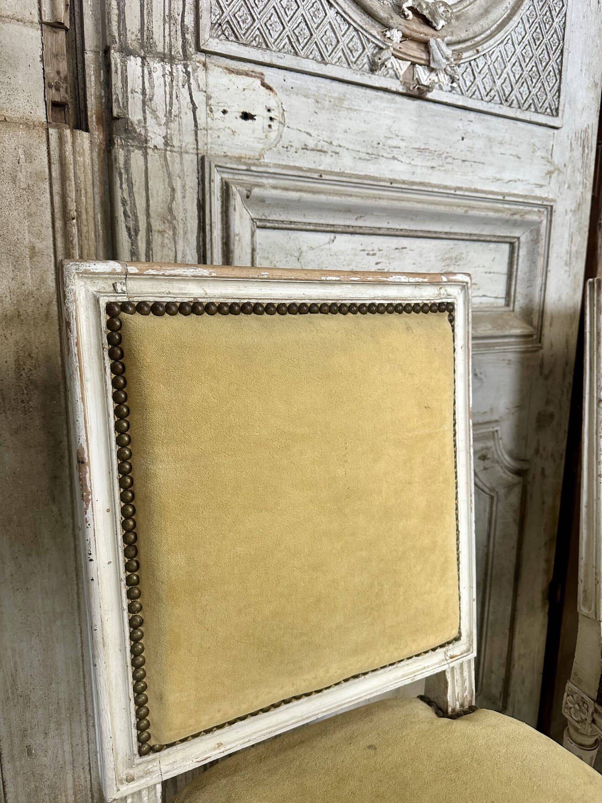 Série de 6 chaises de style Louis XVI laquée blanc circa 1900