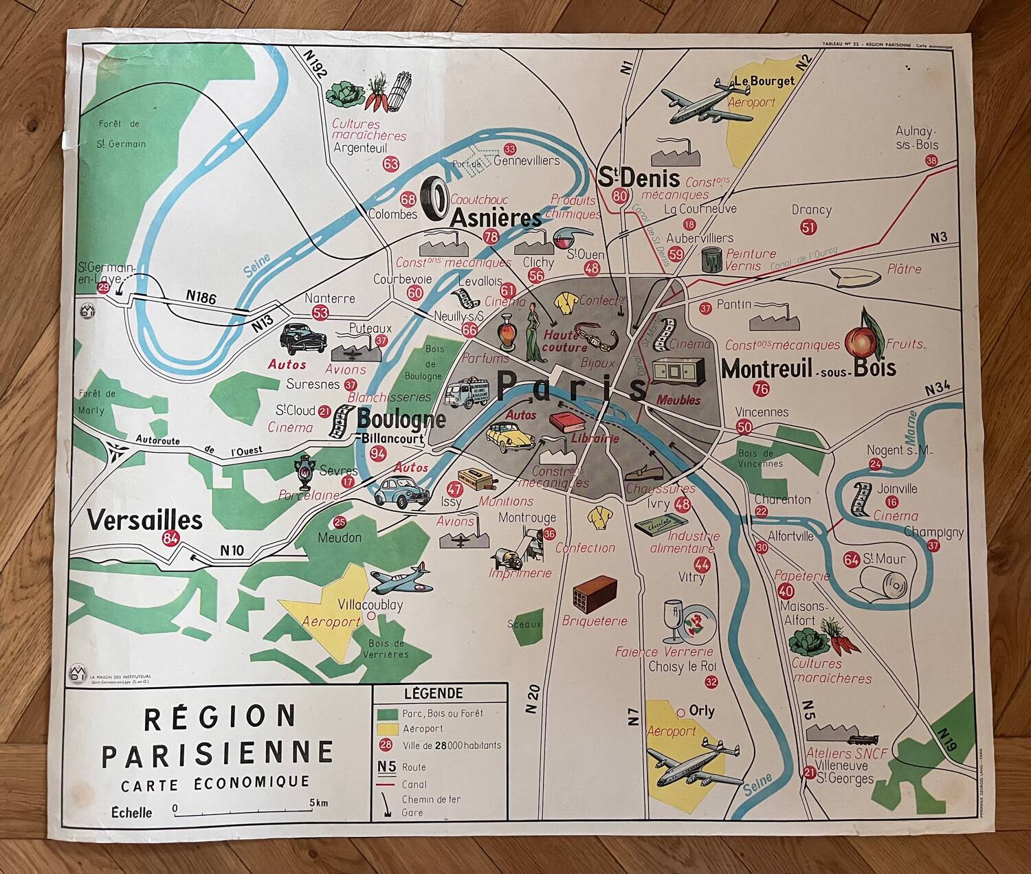 Affiche pédagogique Paris