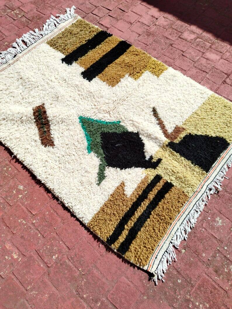 Handmade Moroccan Berber rug 150/250cm
