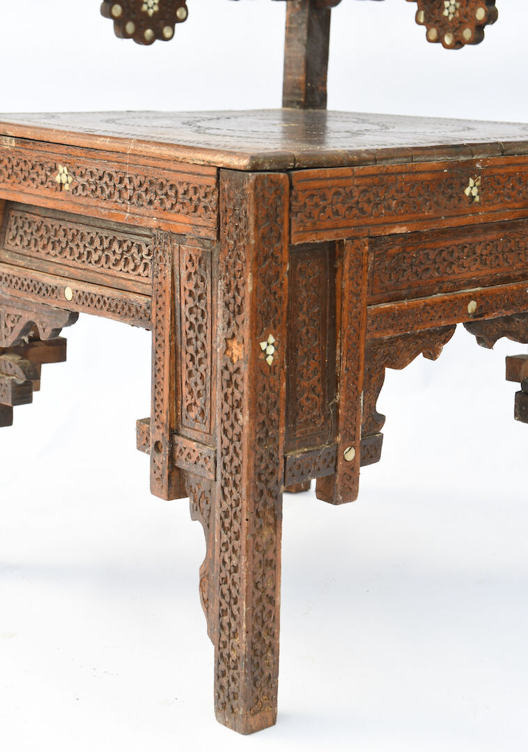 Oriental corner armchair