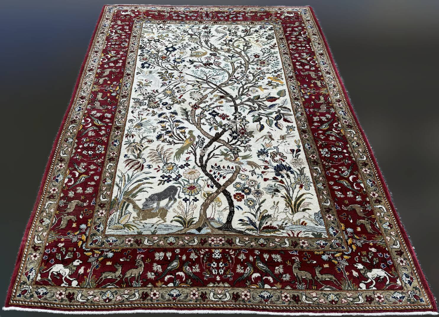 Persian rug ghoum Tree of Life