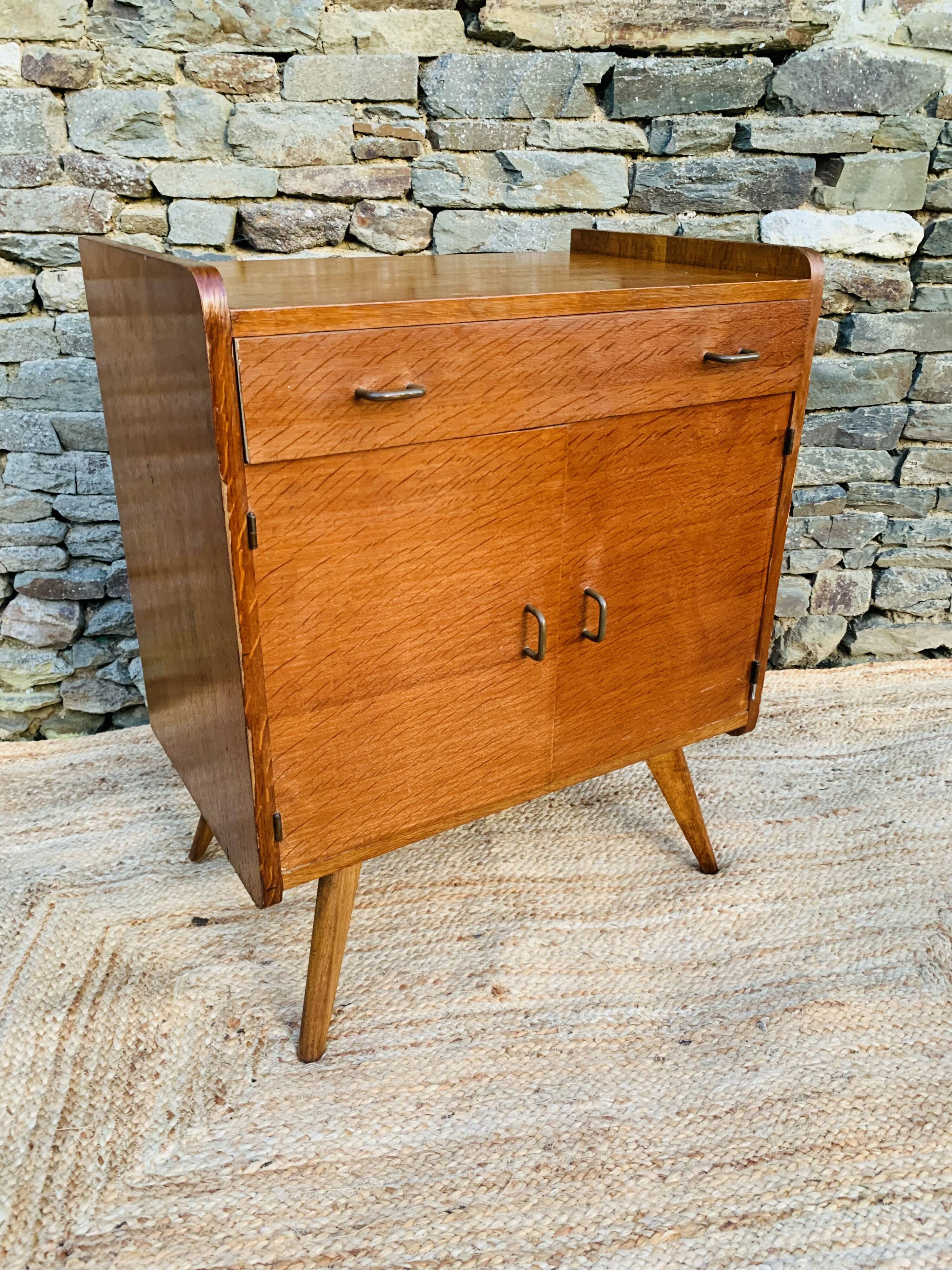 Buffet vintage