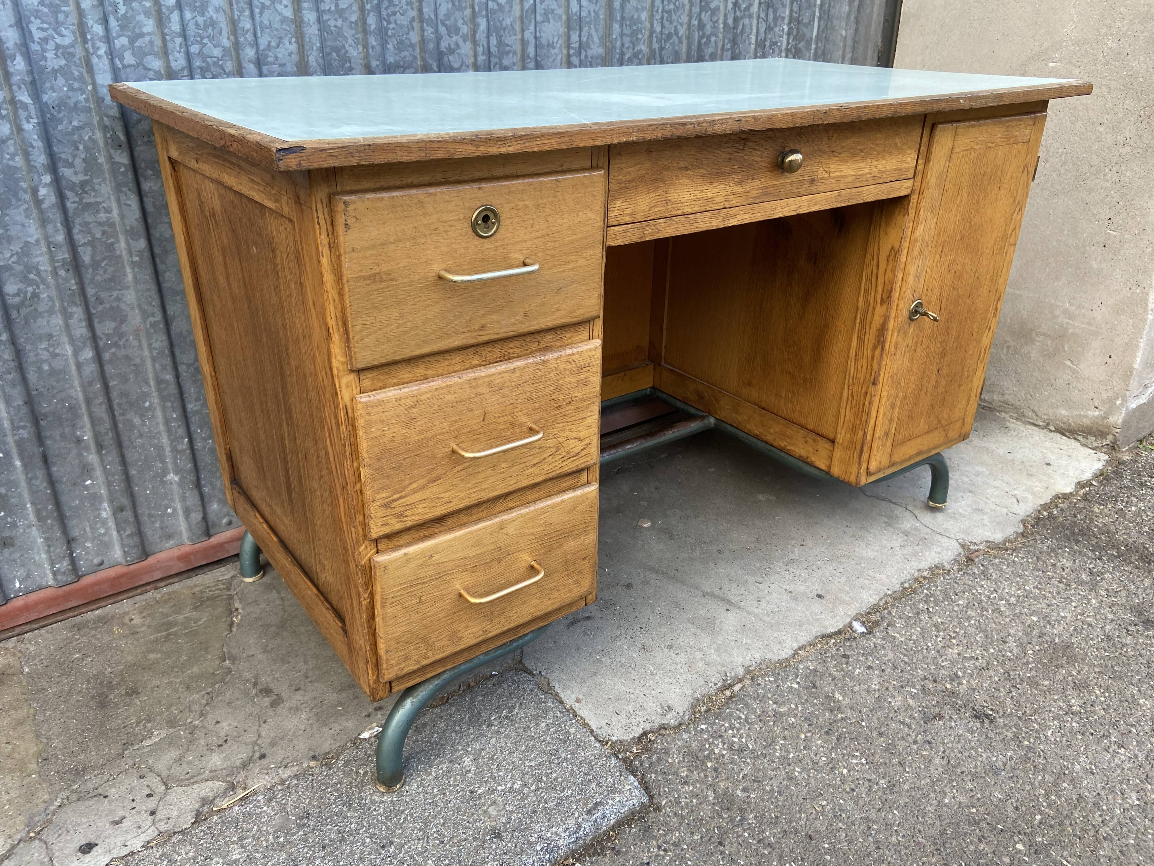 Vintage schoolmaster's office Mullca Delagrave 1960